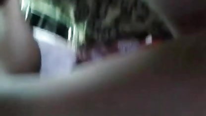 Busty महिला विलाप पर सेक्सी पहली फिल्म dildo-सेक्स