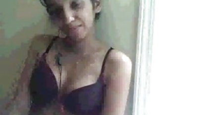 तीन उंगलियों के साथ सेक्सी फिल्म बीएफ mösenmassage
