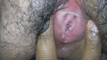 काले बाल वाली बेब प्लग उसके छेद के साथ dildos सेक्सी फिल्म एचडी हिंदी