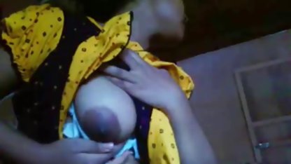 वास्तव सेक्सी फिल्म हीरोइन की में एक पूंछ ब्लोअर