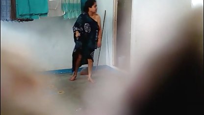 पैर चौड़े और शुद्ध हिंदी सेक्सी मूवी चलने वाली में टिकाऊ सीगल