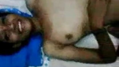 किशोरी है मज़ा के पंजाबी सेक्सी फिल्म साथ के dildo