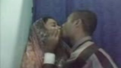 निकी Sexx आदमी पाला और सेक्सी वीडियो मूवी संतुष्ट