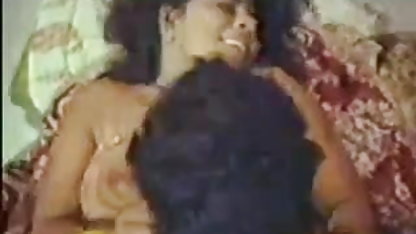 सींग का बना हुआ वेश्या पर के घुटनों माधुरी दिक्षित की सेक्सी फिल्म