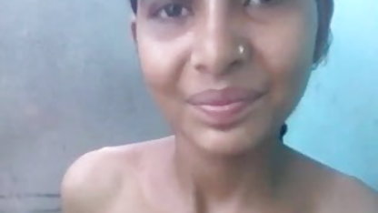 वह banges अपने प्रेमिका के युवा योनी एक्स एन एक्स सेक्सी फिल्म