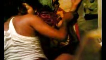 सींग का बना हुआ लाल बालों वाली उड़ रहा था हिंदी सेक्सी मूवी और fucks के पुलिस सड़क पर