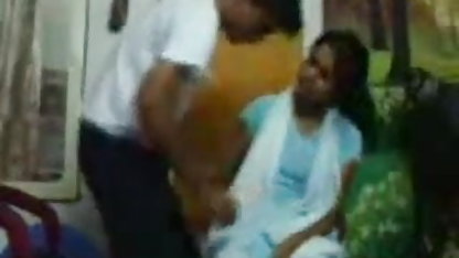 स्त्री रोग विशेषज्ञ पर भाड़ में जाओ बॉलीवुड की सेक्सी पिक्चर